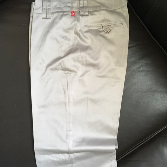 womens size 8 pants in european